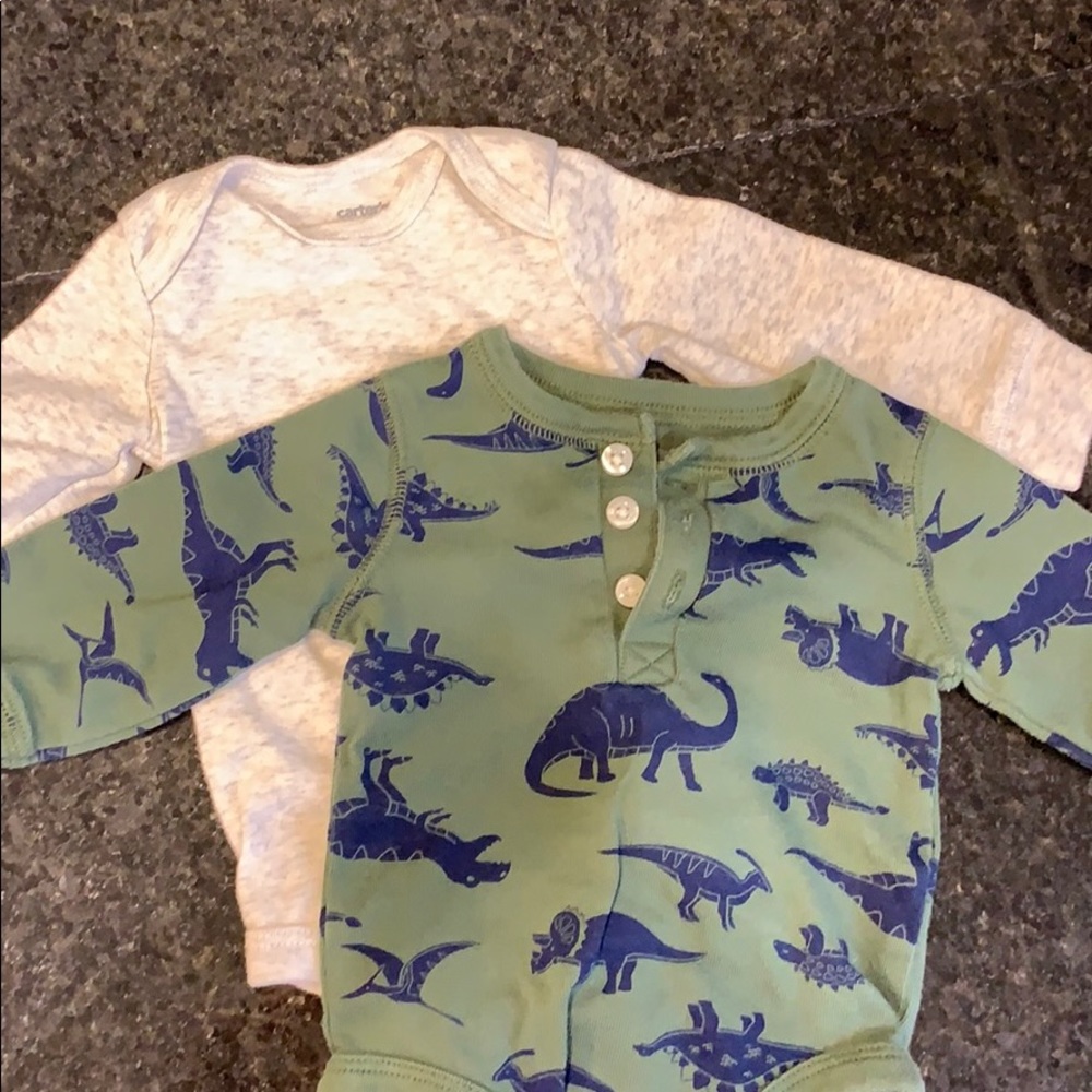 2 long sleeve carters onesies